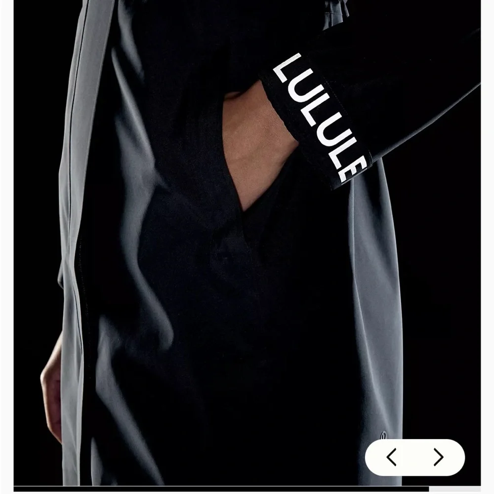 Lululemon Athletica Rain Rebel Black Trench, Size 6 - Picture 14 of 16